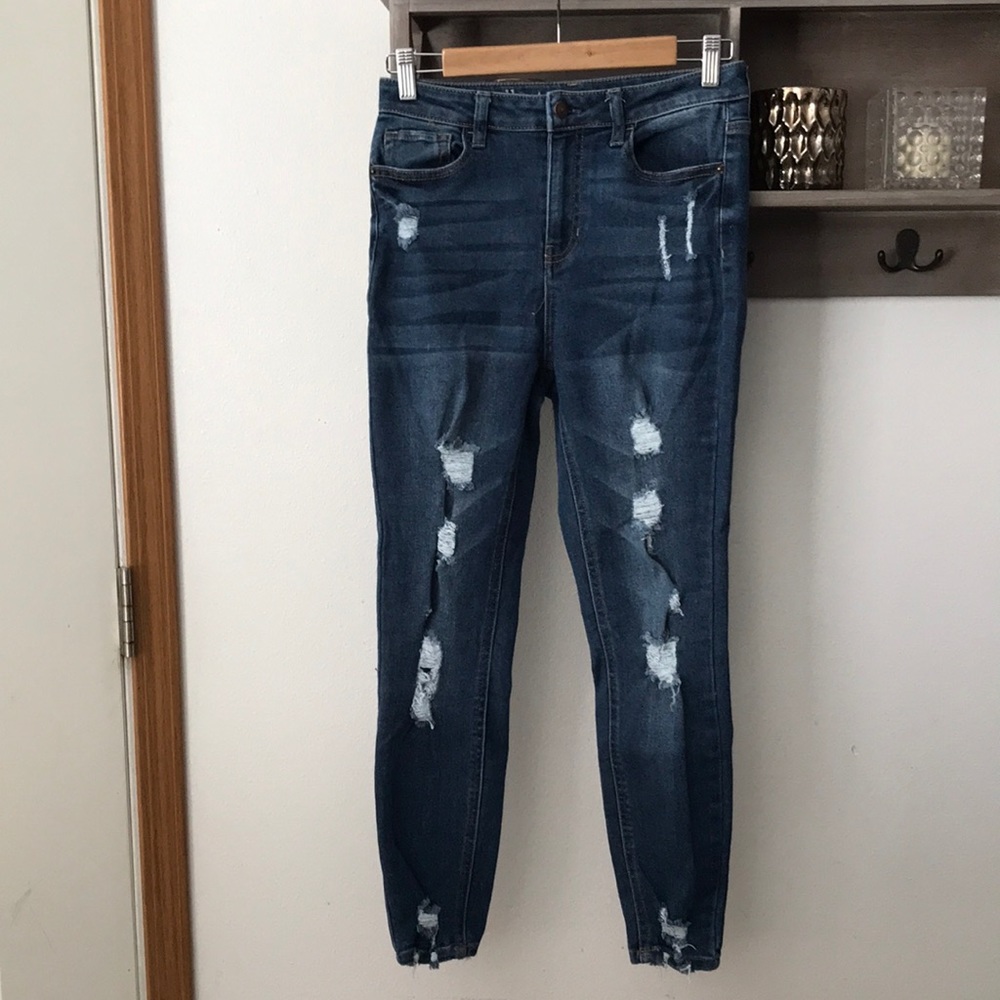 Vanilla Star jeans, blue, distressed, high rise, size 28W size 7